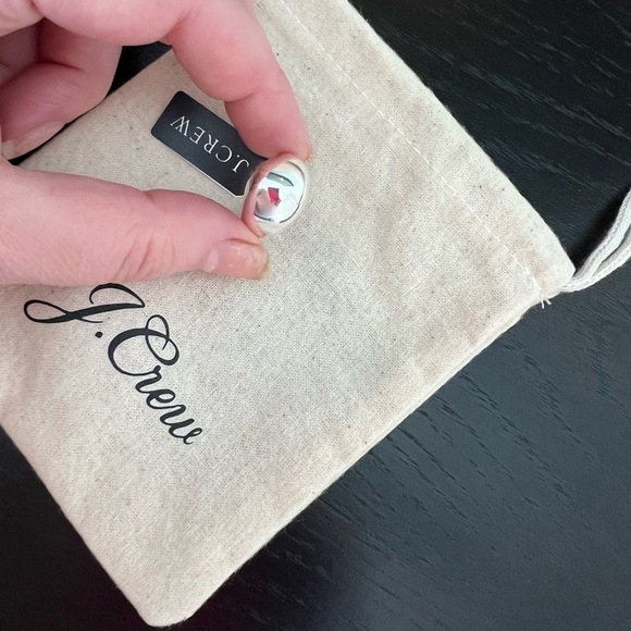 NEW J. Crew Sculptured Orb Silver Mirror Ring Size 5 - Picture 8 of 15